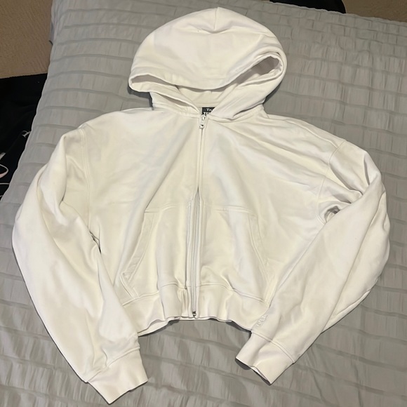 TNA Tops - TNA aritzia terry fleece boyfriend hoodie cropped white size small